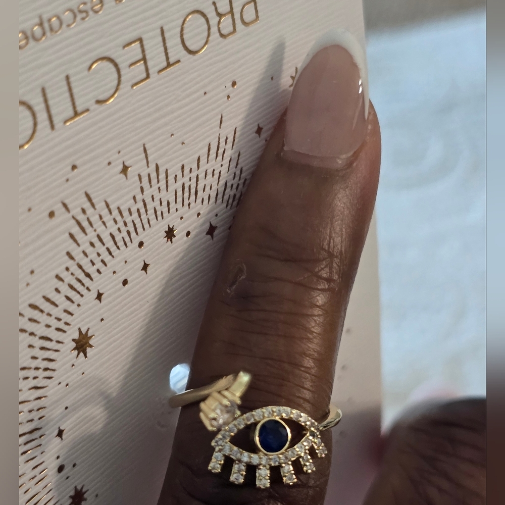 Unwritten Gold and Black Women's Ring Sz 7 Cubic Gold Plated New - Picture 3 of 8